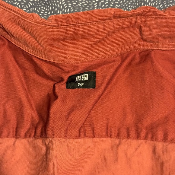 Uniqlo Brick Red🧱 corduroy shirts - Picture 2 of 3